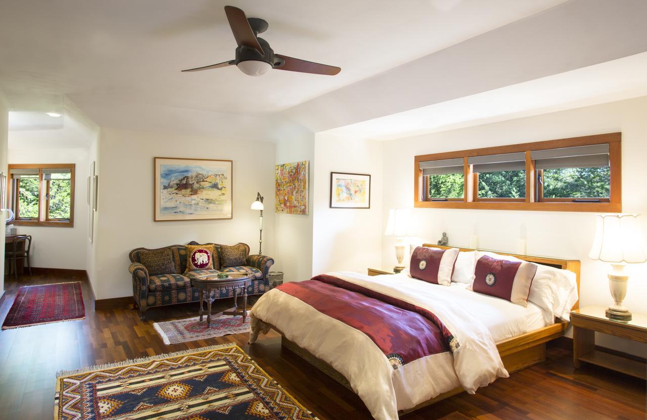 East Hampton Art House Bed And Breakfast Buitenkant foto